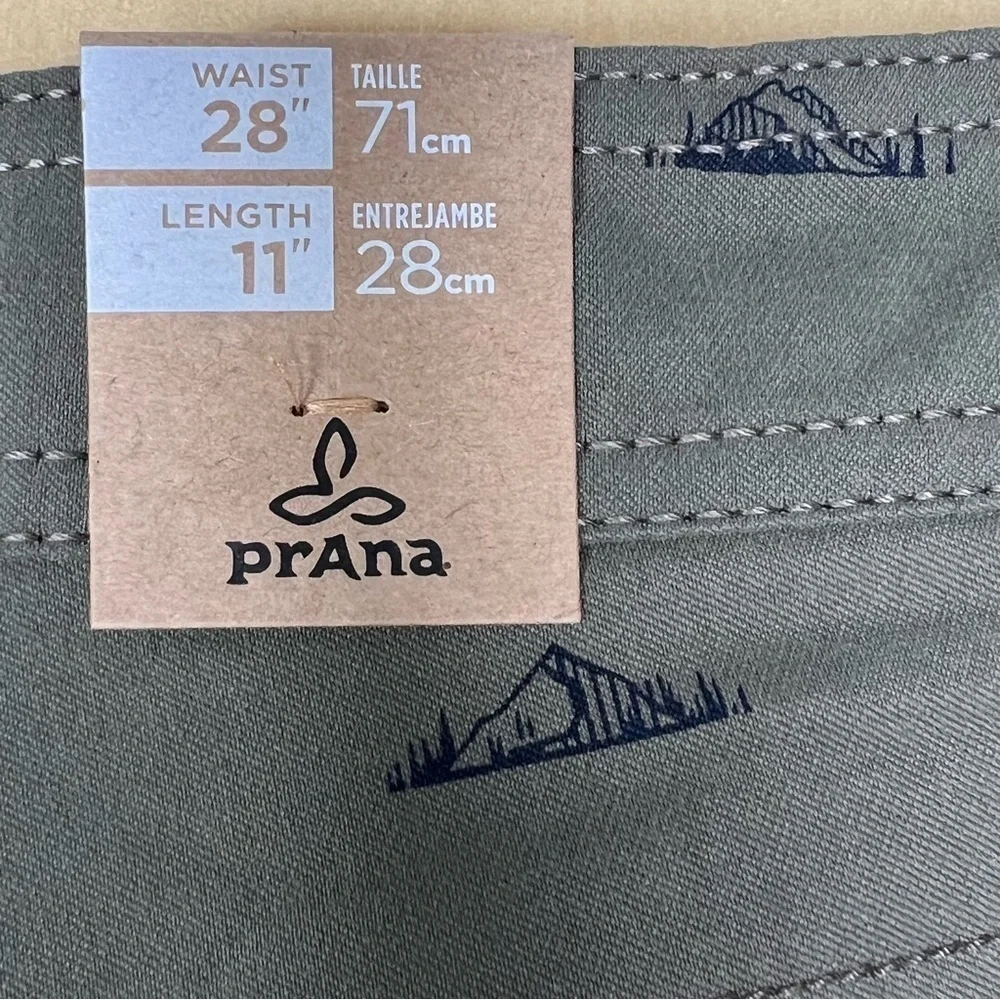 Prana Men’s Brion Olive Green Nylon Shorts With Mountain Print Size 28 X…